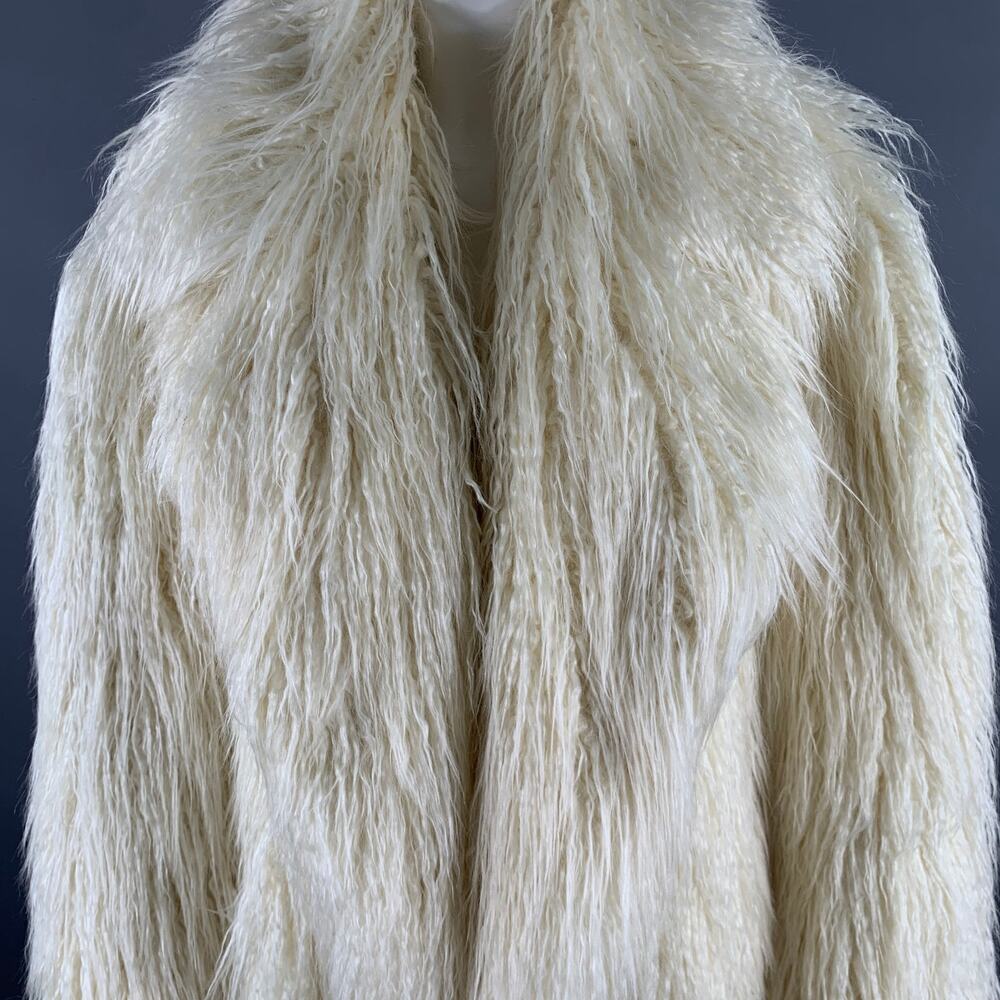 THE FRANKIE SHOP Size M/L Off White Modacrylic Blend Faux Fur Notch Lapel Coat - Picture 2 of 6